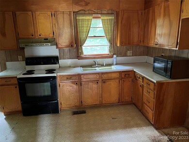 2053 Green Oak Dr, Shelby, NC 28152 - photo 4