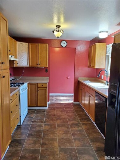 1135 Lay St, Winnemucca, NV 89445 - photo 6