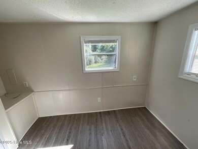 141 Denise Dr, Jacksonville, NC 28540 - photo 4