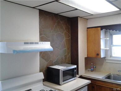 77 W Ettwein St, Bethlehem, PA 18018 - photo 7