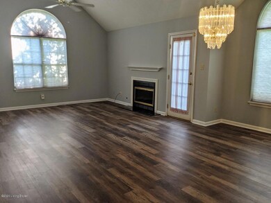 10100 Grand Cypress Ct, Louisville, KY 40291 - photo 6