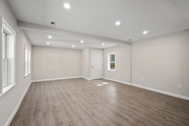 551 Textile Ave, Dracut, MA 01826 - photo 3