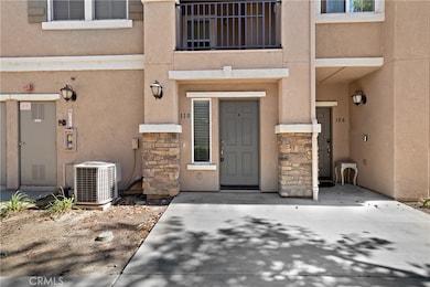 15651 Vista Way unit 110, Lake Elsinore, CA 92532 - photo 4