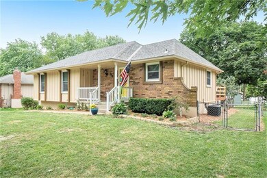 504 S Washington St, Raymore, MO 64083 - photo 2