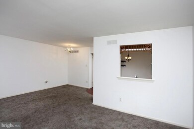 61 Piccadilly Cir, Doylestown, PA 18901 - photo 5