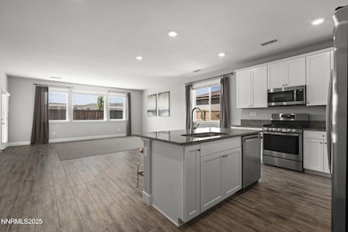 4-web-or-mls-A7409714