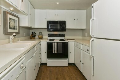 2307 Costa Verde Blvd unit 302, Jacksonville Beach, FL 32250 - photo 7