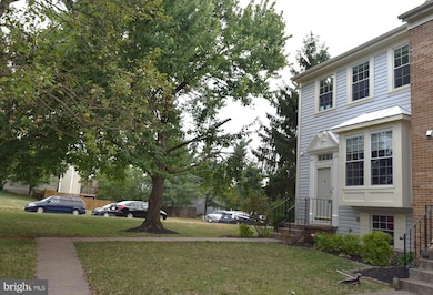 3701 Mazewood Ln, Fairfax, VA 22033 - photo 3