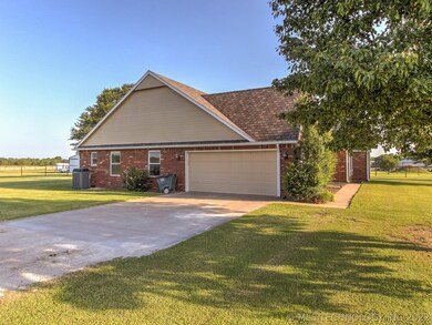 10310 N Sheridan Rd, Sperry, OK 74073 - photo 3
