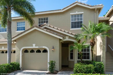 02_7024TorreyPinesWay_571_FrontView_HiRe