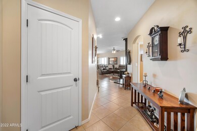 8950 N Calico Cat Trail00032