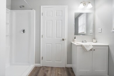 736 Hypine Rd, Dracut, MA 01826 - photo 6