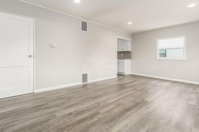 [006] 3077 Brownlee Ave, Columbus, OH 43