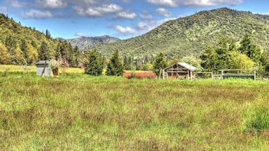 9395 Old Stage Rd, Central Point, OR 97502 - photo 3