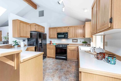 57822 Mount Adams Ln unit 4, Sunriver, OR 97707 - photo 7