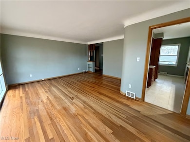 6321 Barton Rd, North Olmsted, OH 44070 - photo 3