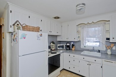 129 Cooper St, Springfield, MA 01108 - photo 7