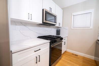 2 Turning Mill Ln unit 1, Quincy, MA 02169 - photo 6