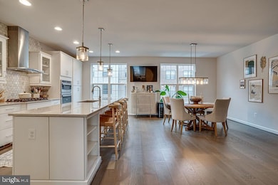 518 Triggerfish Dr, Forest Heights, MD 20745 - photo 6