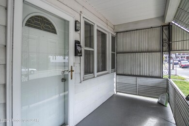 605 Mckinley St, Hazleton, PA 18201 - photo 6