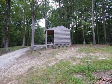 562 Southside Ln, Dunnsville, VA 22454 - photo 7