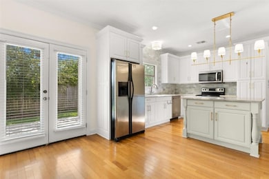 1001 W Sallier St unit F, Lake Charles, LA 70601 - photo 6