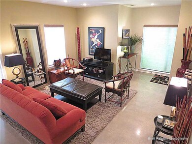 322 E Huntsville Rd unit B, Fayetteville, AR 72701 - photo 6