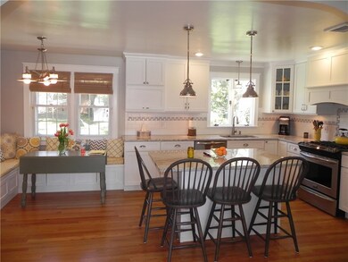 9 Greenbrier Rd, Greenville, RI 02828 - photo 5