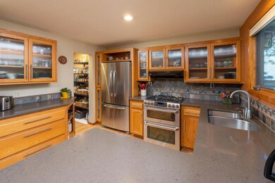 1954 SW Knoll Ave, Bend, OR 97702 - photo 4