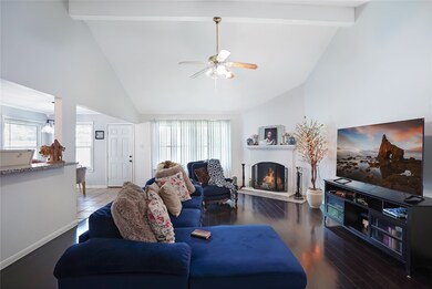 10915 Malden Dr, Houston, TX 77075 - photo 6