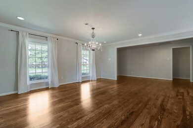 5215 Stillbrooke Dr, Houston, TX 77035 - photo 6