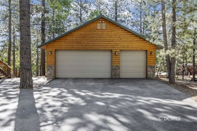 3 Car Garage