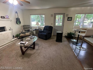 207 Butterfield Ln, Houghton Lake, MI 48629 - photo 7