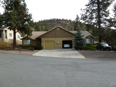 1000 NE 12th St, Bend, OR 97701 - photo 2
