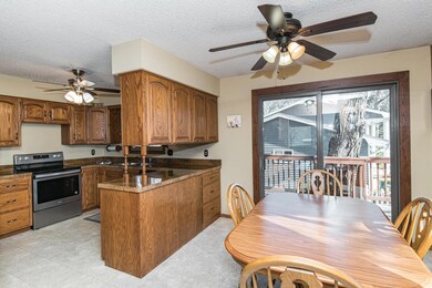 1420 Swanhill Dr, Albert Lea, MN 56007 - photo 6