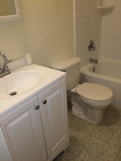 18028 Juneway Ct, Country Club Hills, IL 60478 - photo 7