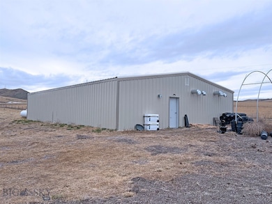 2400 sq ft insulated, heated and A/C shop