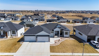 4019 Cogburn Rd, Bismarck, ND 58503 - photo 3