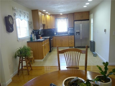 16 Kent St, Cumberland, RI 02864 - photo 4