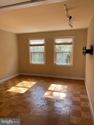 6604 Boulevard View unit B1, Alexandria, VA 22307 - photo 4