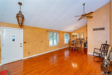 203 Lancaster Cir, New Albany, IN 47150 - photo 7