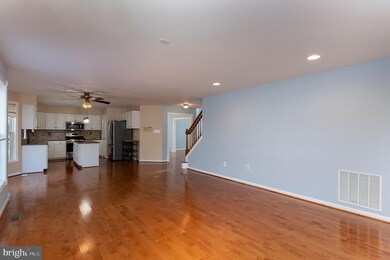 8812 Country Oak Dr, Odenton, MD 21113 - photo 6