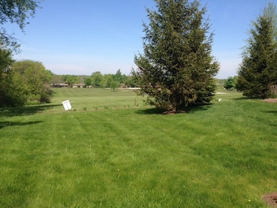 327 W Eagle Ct, Waukegan, IL 60087 - photo 4