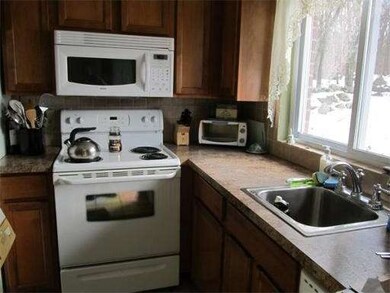 28 Walcott Valley Dr, Hopkinton, MA 01748 - photo 4