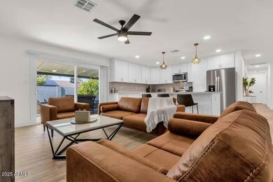 2452 E Manhatton Dr, Tempe, AZ 85282 - photo 6