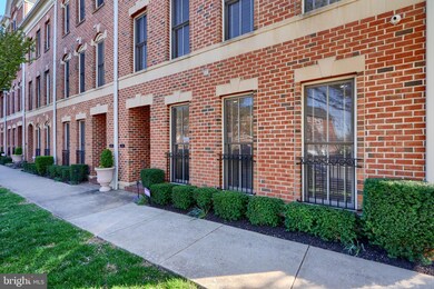 1221 Dockside Cir, Baltimore, MD 21224 - photo 2