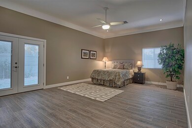 Master Oversize Bedroom