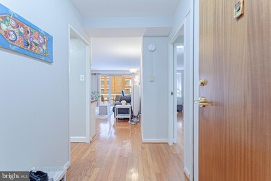 Potomac Plaza Terraces unit 309, Washington, DC 20037 - photo 3