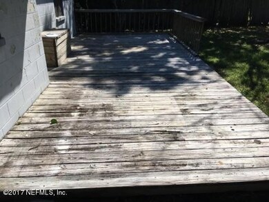 6914 Tampico Rd S, Jacksonville, FL 32244 - photo 5