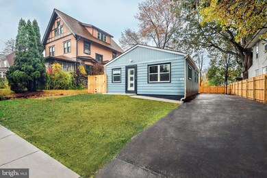 241 S Cedar Ln, Upper Darby, PA 19082 - photo 2